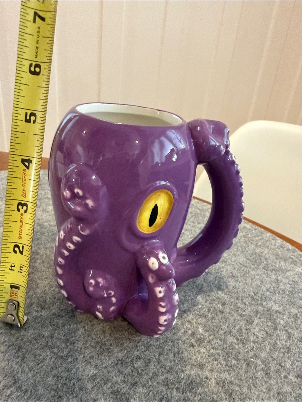 Infloatables ceramic octopus mug